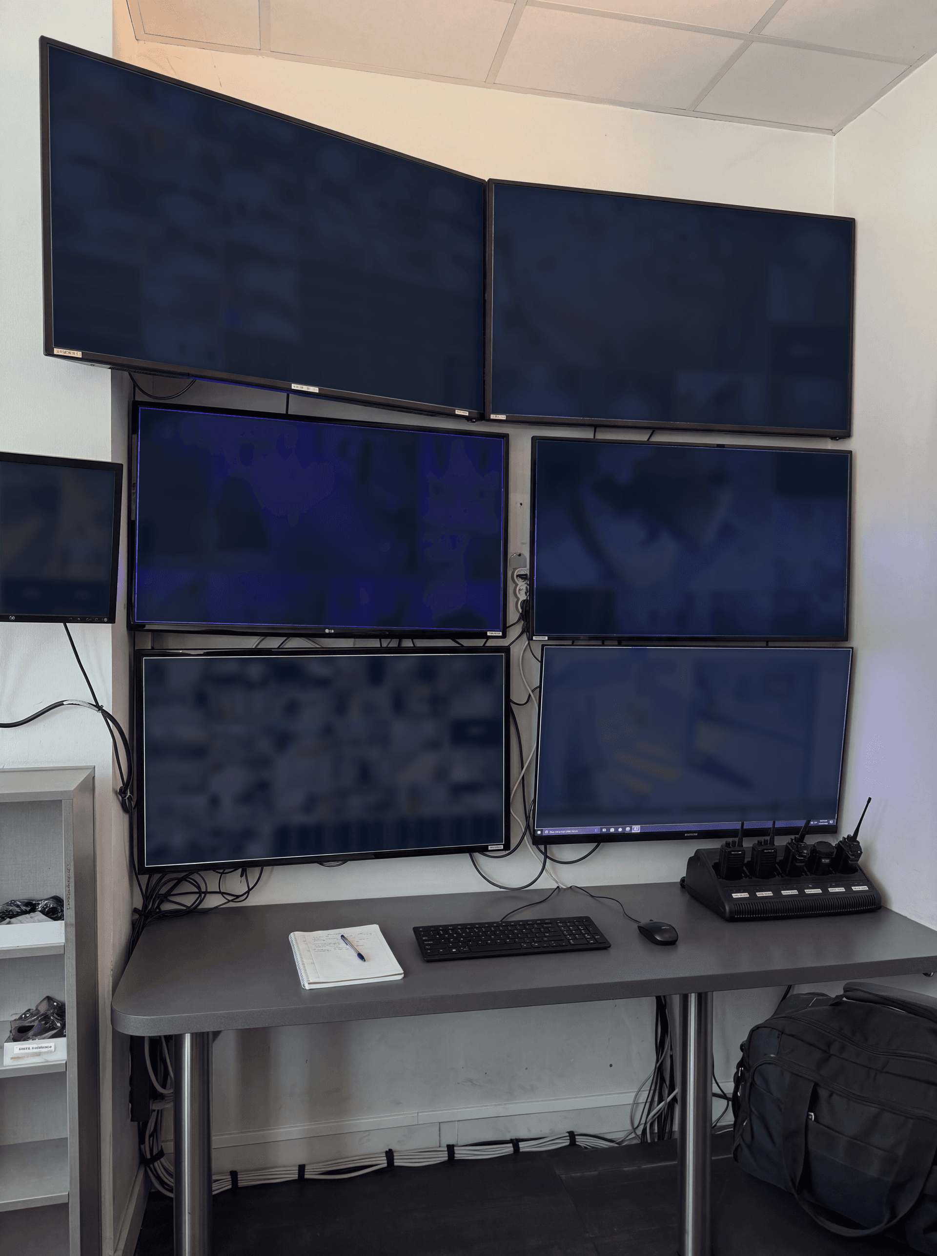Poste de supervision vidéo et contrôle d'accès