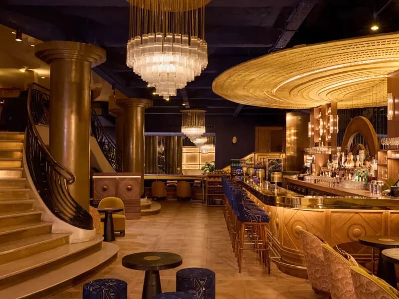Façade du restaurant-bar parisien