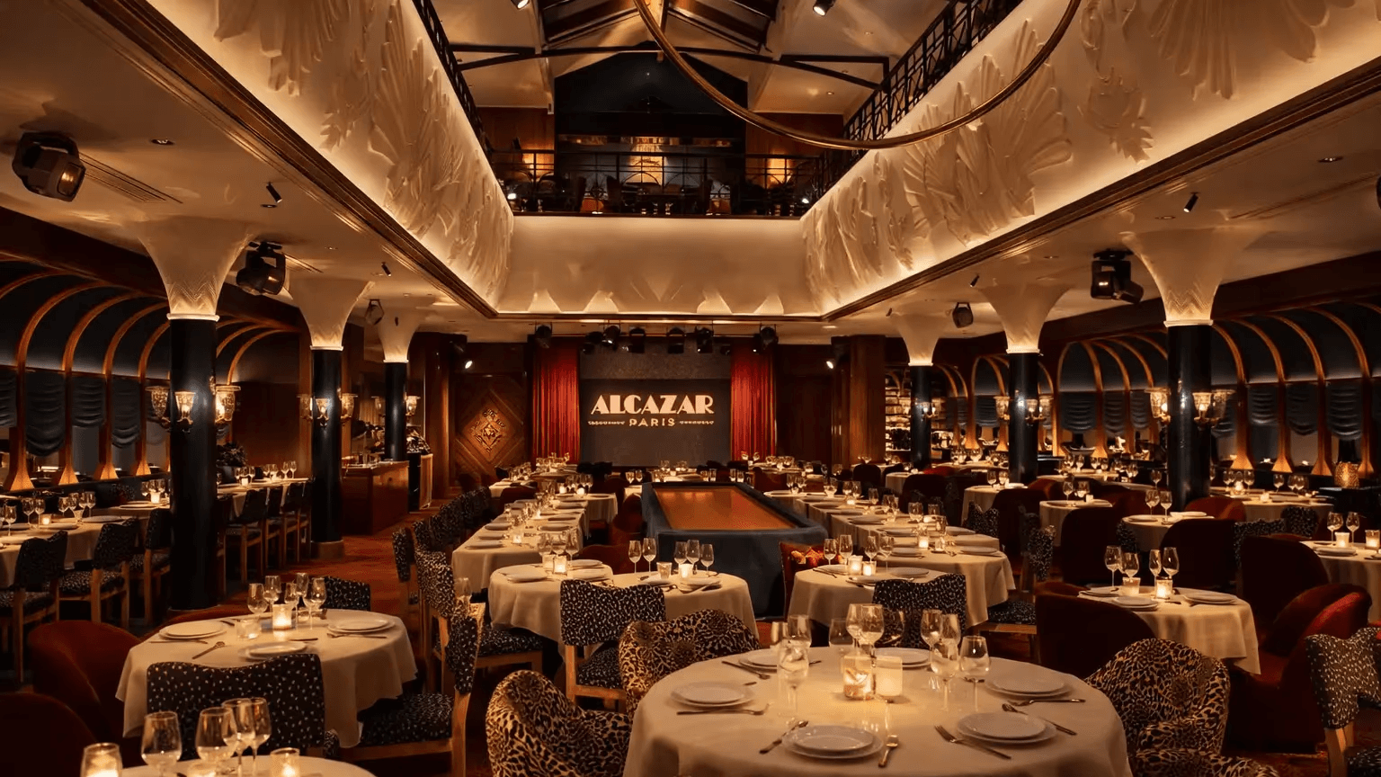 Salle du restaurant après rénovation