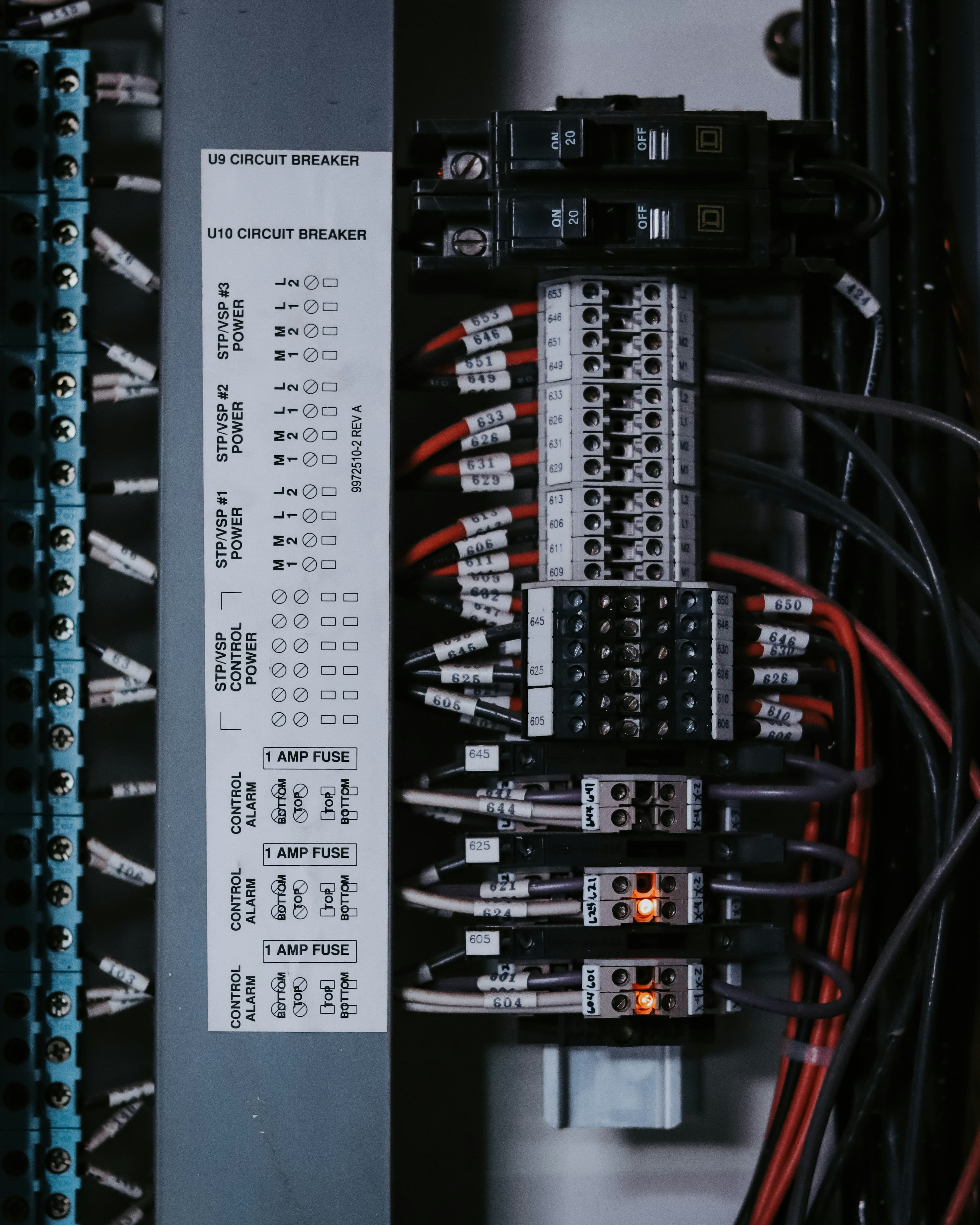 Illustration surveillance électronique